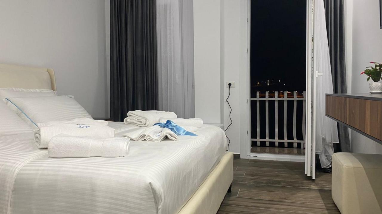 Bujtina Xhabakja Hotell Belsh Eksteriør bilde